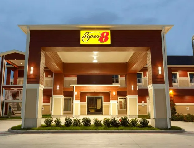 Super 8 by Wyndham Carrizo Springs hotel detail image 2