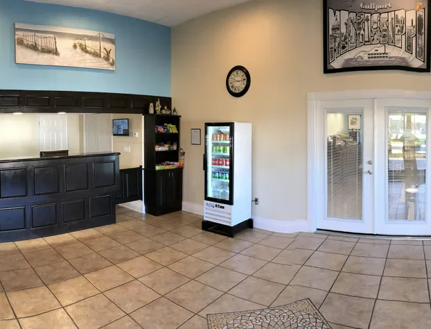 Super 8 by Wyndham Gulfport Airport NW/Near Biloxi hotel detail image 3