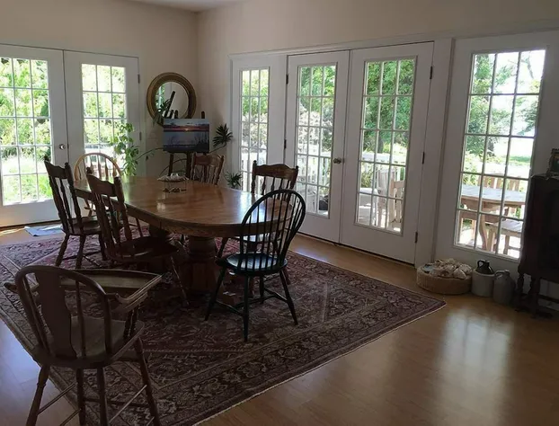 The Baywood Bed & Breakfast hotel detail image 2