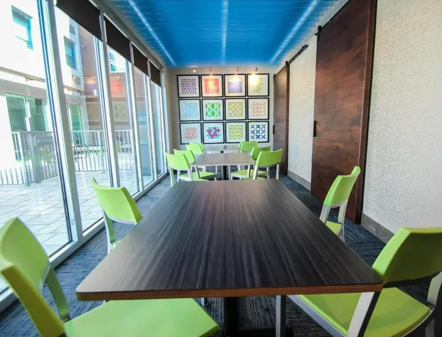 Holiday Inn Express & Suites Miami Airport East by IHG hotel detail image 4