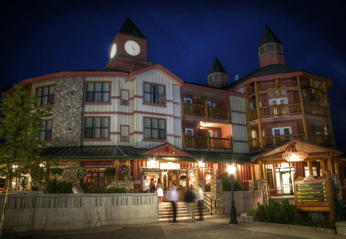 Polaris Lodge hotel hero