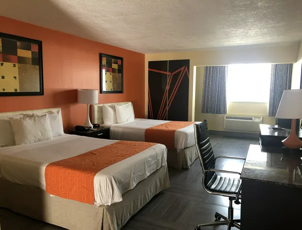 Howard Johnson by Wyndham North Bergen hotel detail image 2