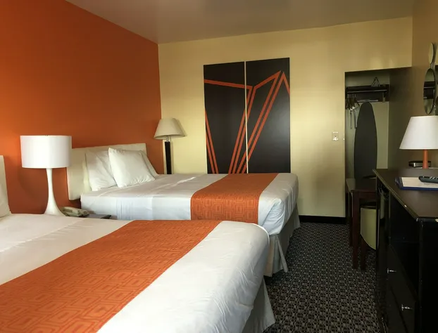 Howard Johnson by Wyndham North Bergen hotel detail image 4