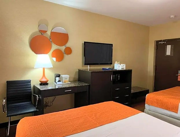 Howard Johnson by Wyndham North Bergen hotel detail image 4