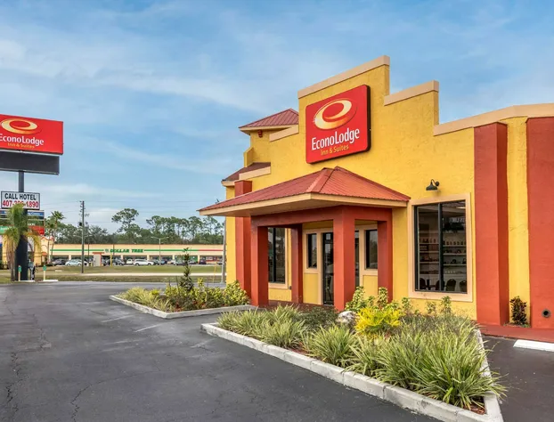 Econo Lodge Inn & Suites Maingate Central hotel detail image 3