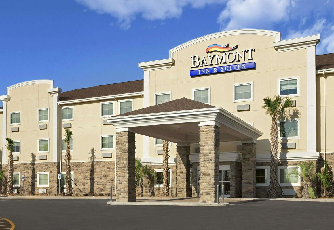 Baymont by Wyndham Odessa hotel hero