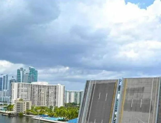 Bwalk Resort Rentals hotel detail image 4