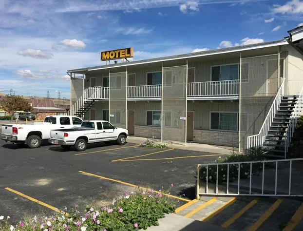 Umatilla Inn and Suites hotel detail image 2