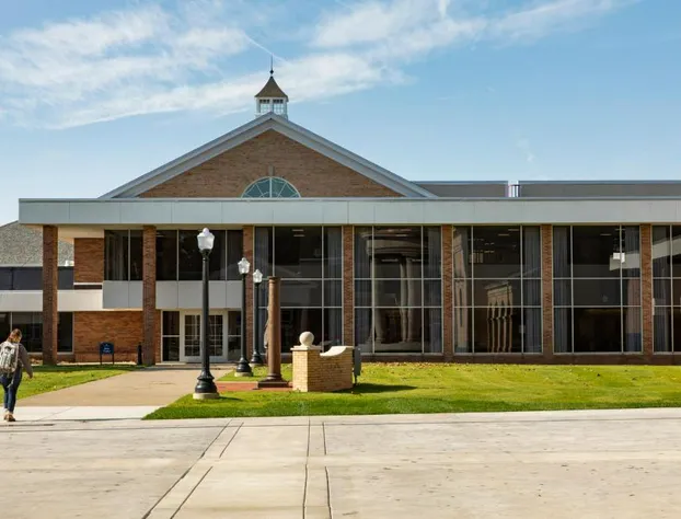 Hillsdale College Dow Hotel and Conference Center hotel detail image 3