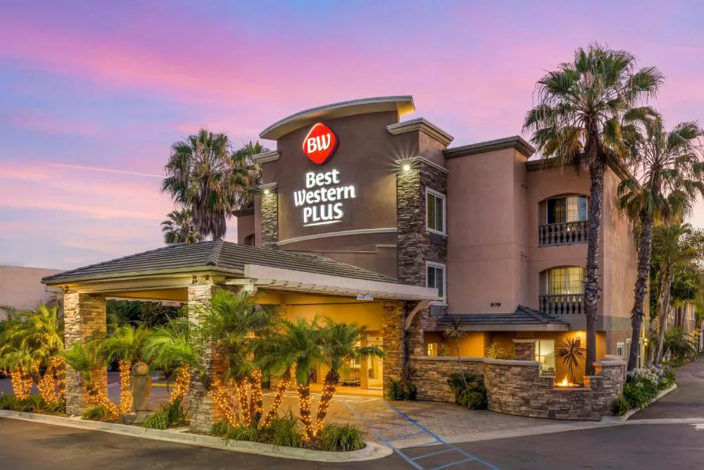 Best Western Plus Oceanside Palms hotel hero