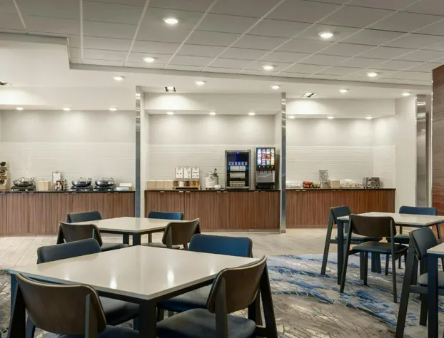 Fairfield Inn & Suites by Marriott St. Paul Northeast hotel detail image 4