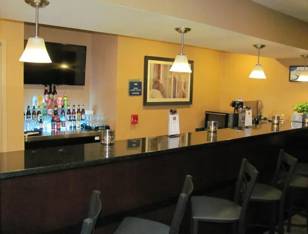 Cobblestone Inn & Suites - Ambridge hotel detail image 3