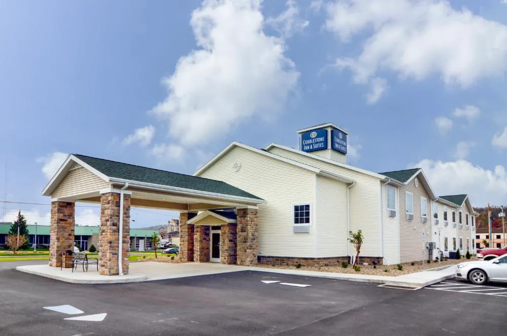Cobblestone Inn & Suites - Ambridge hotel hero