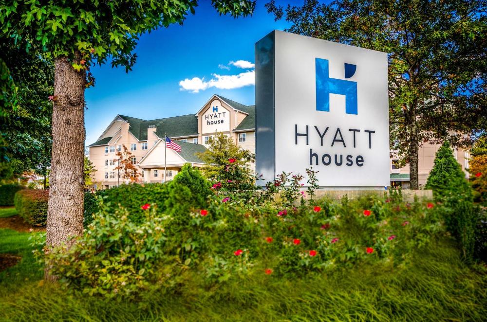 Hyatt House Herndon/Reston hotel hero