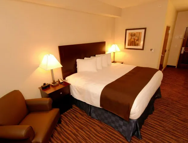 Cobblestone Inn & Suites - Fort Madison hotel detail image 3