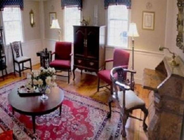 Green Acres B&B hotel detail image 4