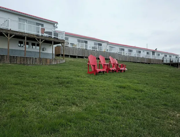Clipper Shipp Beach Motel hotel detail image 1