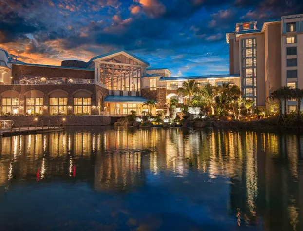 Universal's Loews Sapphire Falls Resort hotel detail image 3