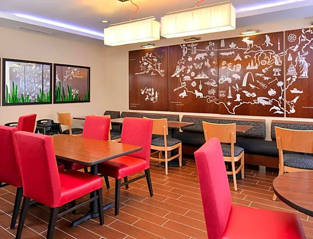 TownePlace Suites Detroit Commerce hotel detail image 2