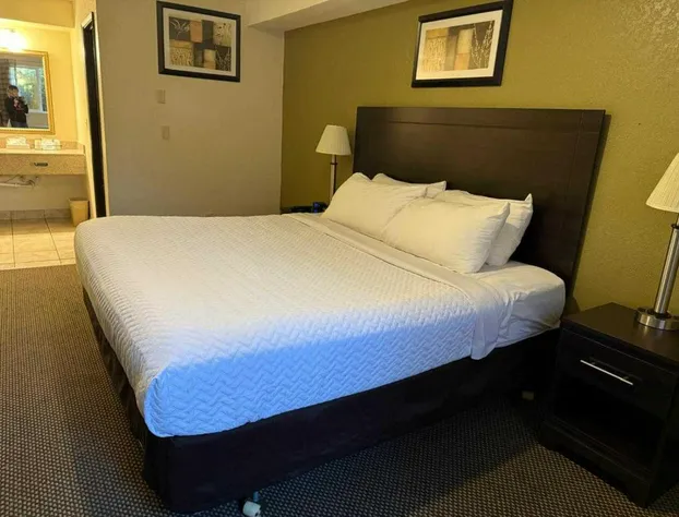 Quality Inn Centralia Chehalis hotel detail image 3