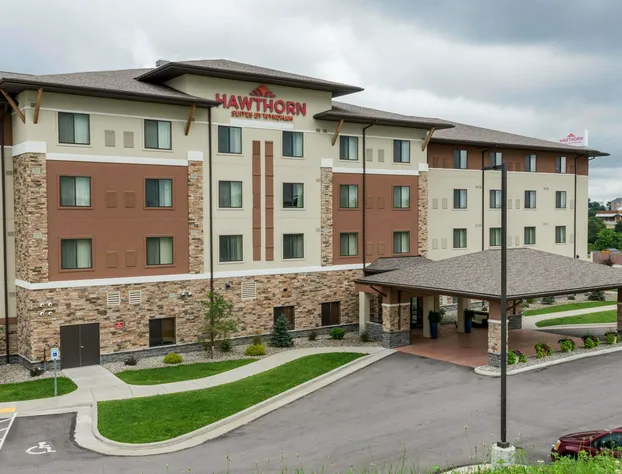 Hawthorn Suites by Wyndham Wheeling at the Highlands hotel detail image 2