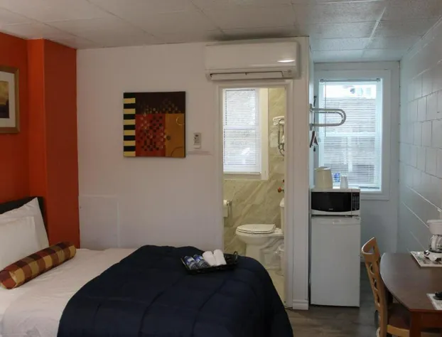 Sunrise Inn hotel detail image 4