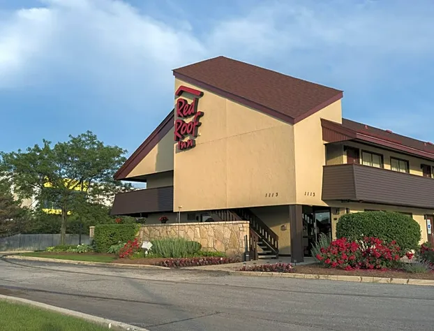 Red Roof Inn Chicago - Downers Grove hotel detail image 1