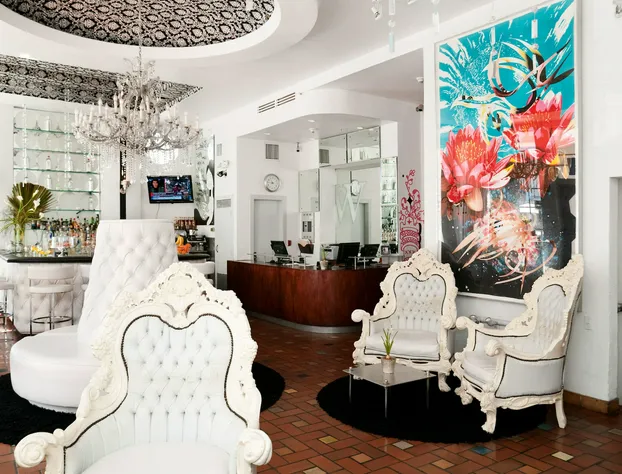 Posh South Beach Hostel hotel detail image 1