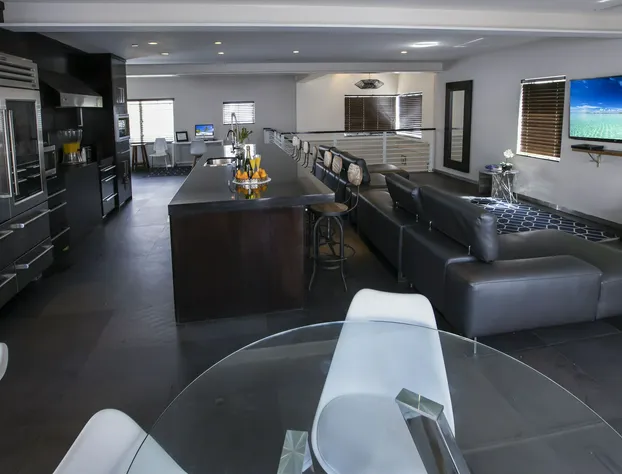 Posh South Beach Hostel hotel detail image 4