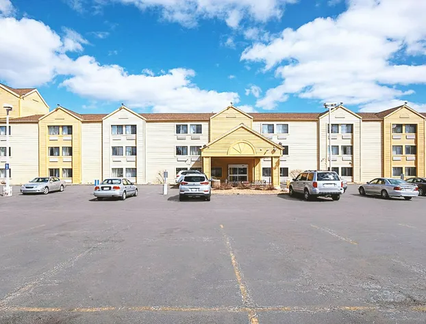 Quality Inn Milwaukee Route 45 hotel detail image 3