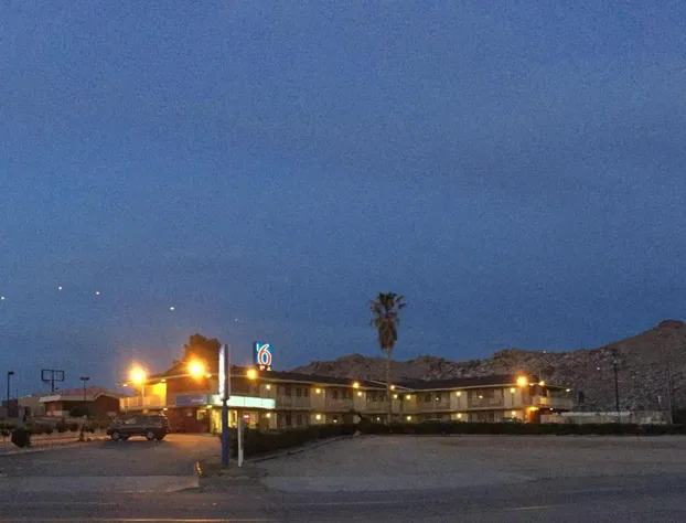 Hilltop Inn & Suites hotel detail image 2