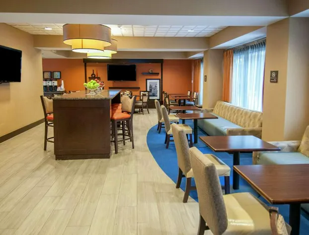 Hampton Inn Metairie hotel detail image 2