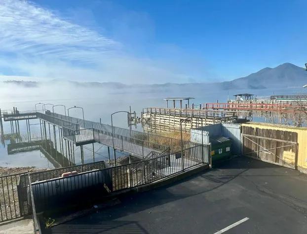 Americas Best Value Inn & Suites Clearlake Wine Country hotel detail image 3