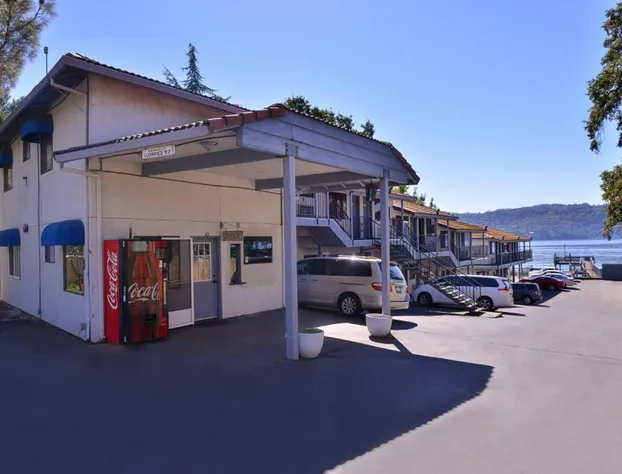 Americas Best Value Inn & Suites Clearlake Wine Country hotel detail image 2