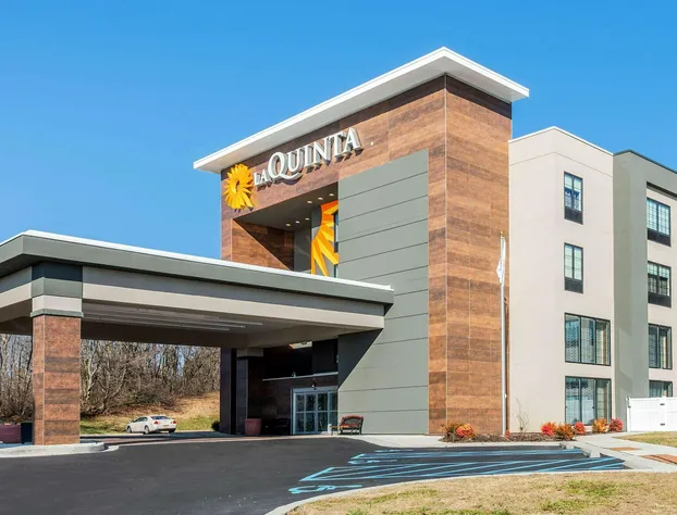 La Quinta Inn & Suites by Wyndham Aberdeen-APG hotel detail image 3