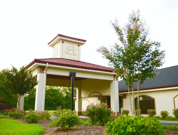 Red Roof Inn & Suites Commerce - Athens hotel detail image 4