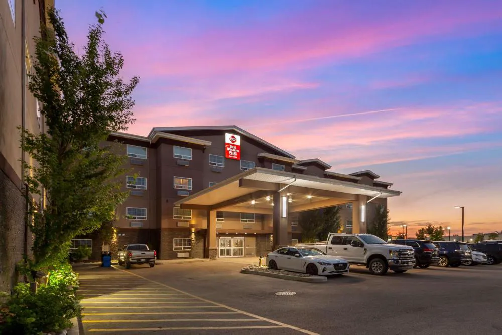 Best Western Plus Fort Saskatchewan Inn & Suites hotel hero