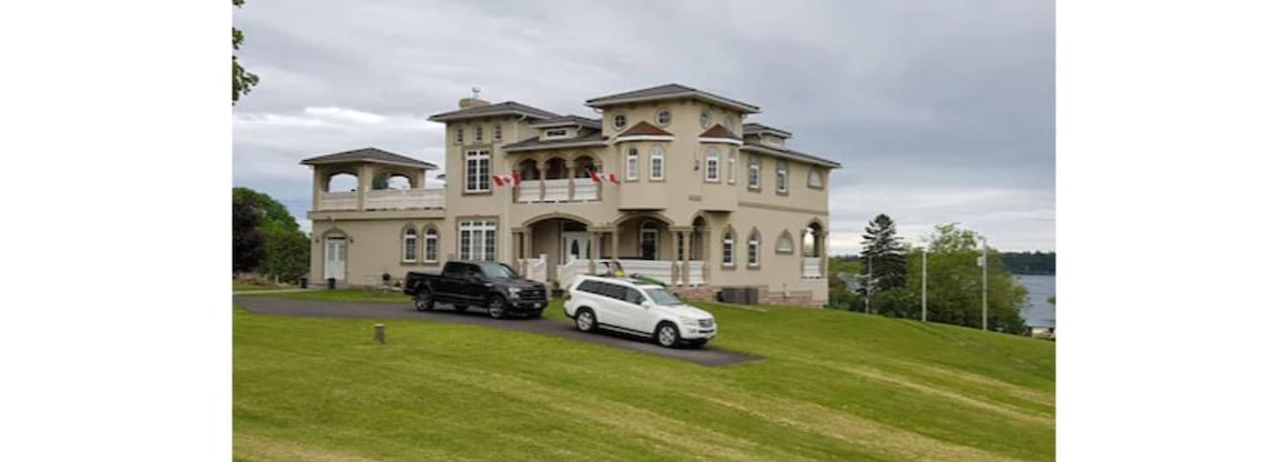 Riverview B&B hotel hero