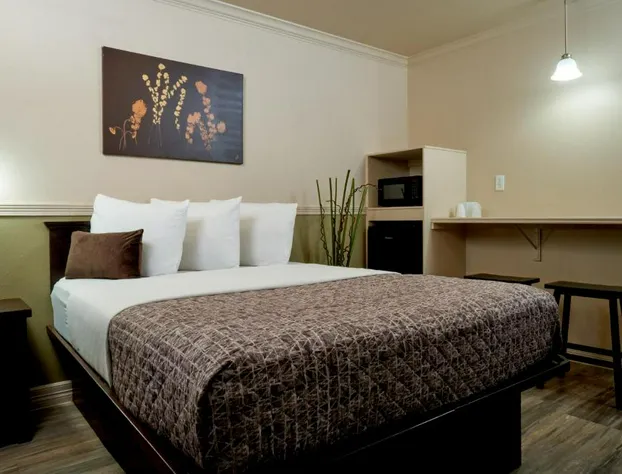 Family Garden Inn & Suites hotel detail image 4