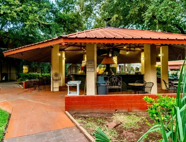 Family Garden Inn & Suites hotel detail image 3