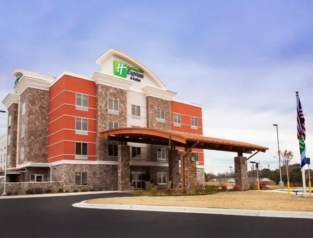 Holiday Inn Express & Suites Hot Springs by IHG hotel detail image 1