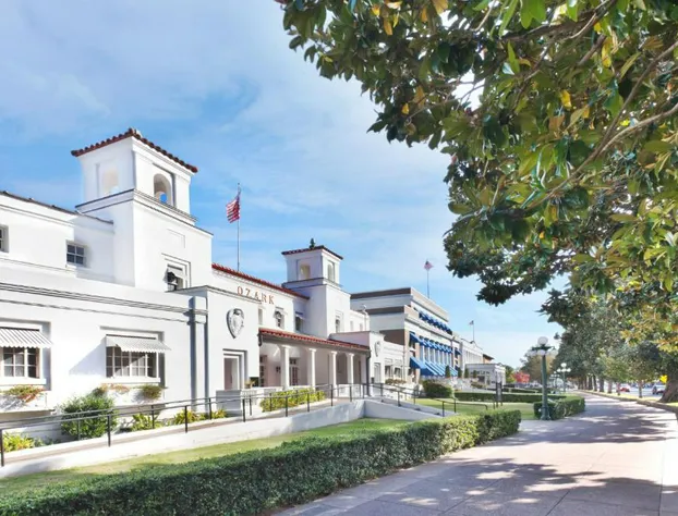 Holiday Inn Express & Suites Hot Springs by IHG hotel detail image 2