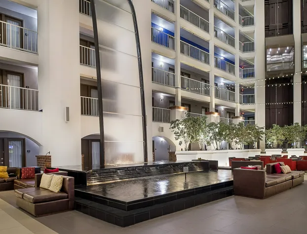 HoteLumière at the Arch hotel detail image 4