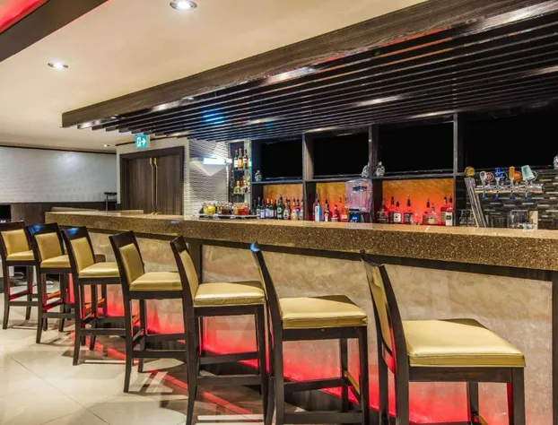 Ramada by Wyndham Jacksons Point hotel detail image 1