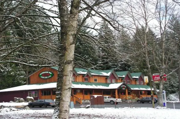 Sasquatch Inn hotel detail image 1