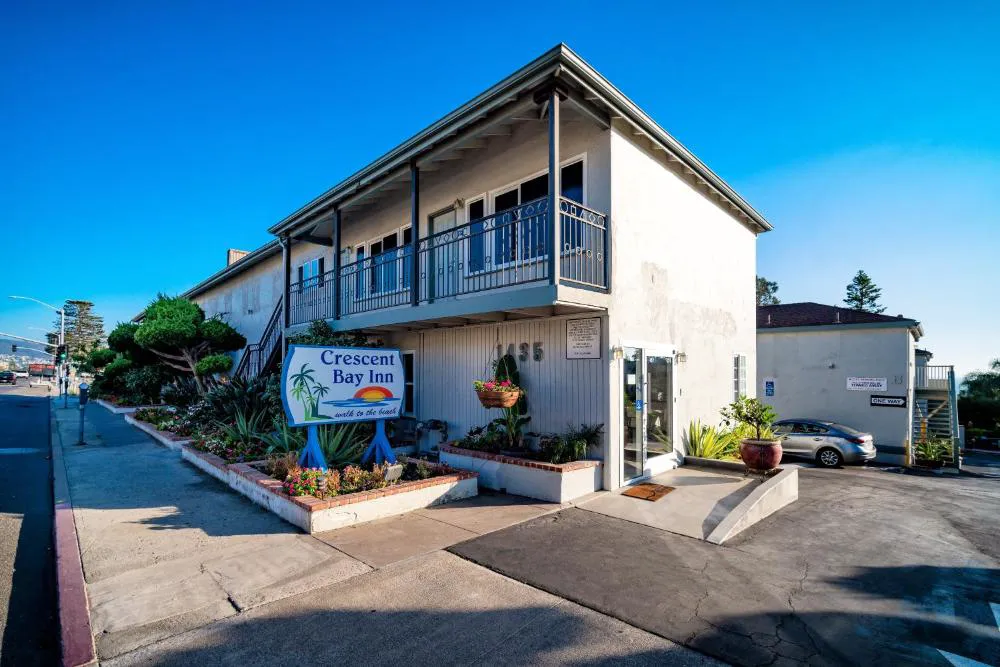 Crescent Bay Inn hotel hero