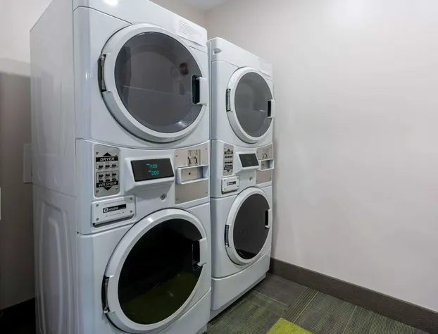 Super 8 by Wyndham Winnipeg East MB hotel detail image 4