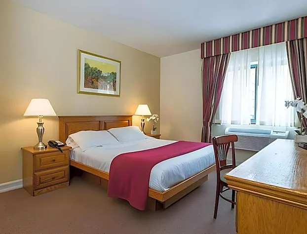 Chelsea Savoy Hotel hotel detail image 2