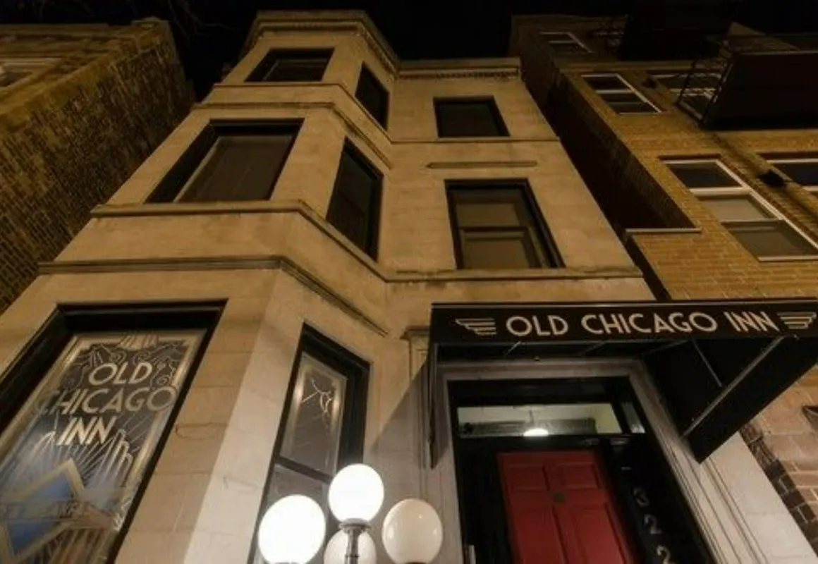Old Chicago Inn hotel hero