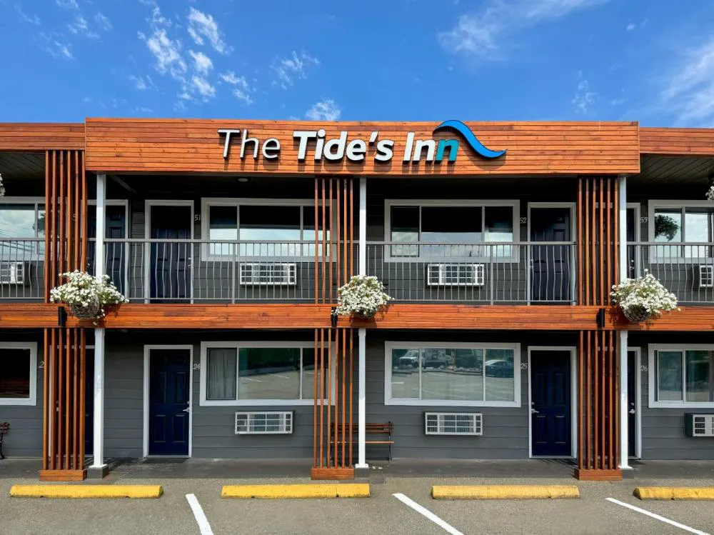 The Tide's Inn hotel hero
